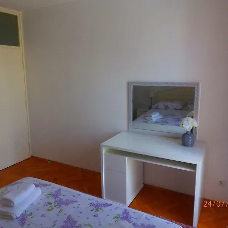 Lara & Ante Apartment
